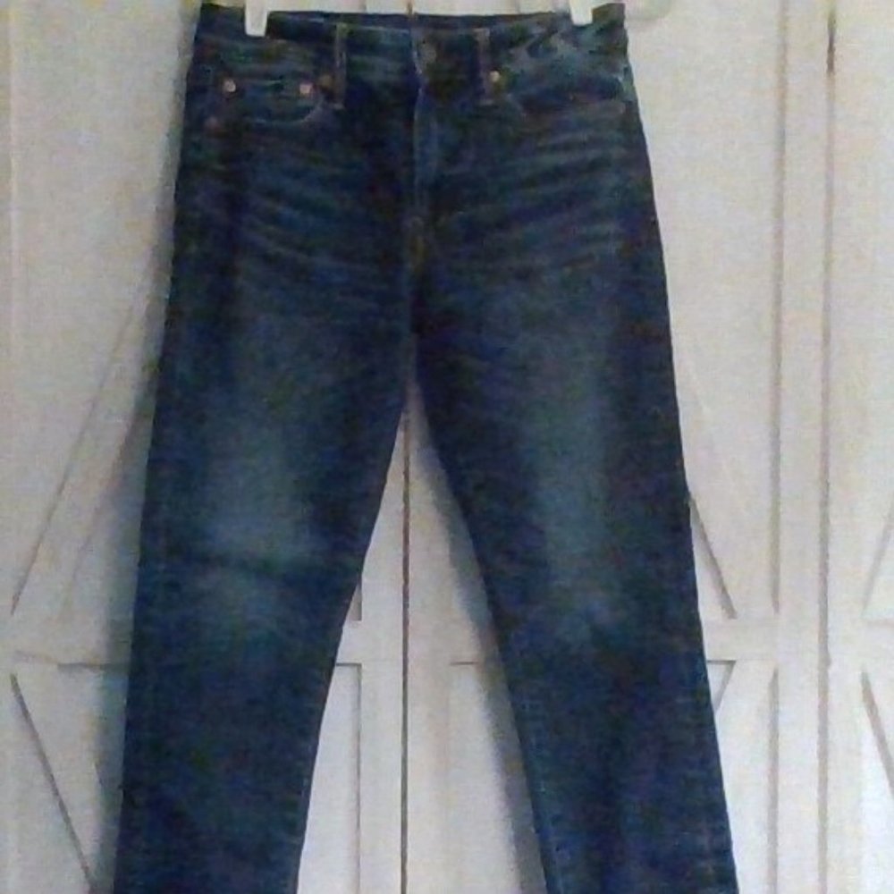 5. Dark Wash American Eagle Guys Jeans, Size 30x30